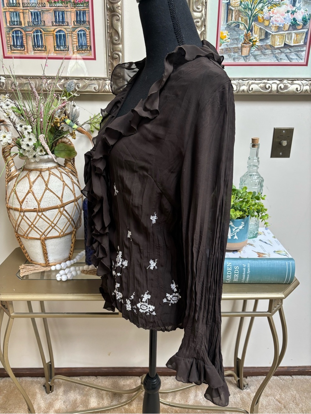 Y2K NY Collection Brown Ruffle Tie-Front Blouse with White Floral Embroidery - Picture 2 of 7